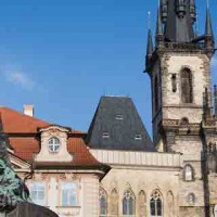 Praga_Statua di Jan Hus e Chiesa di S. Maria di Tyn