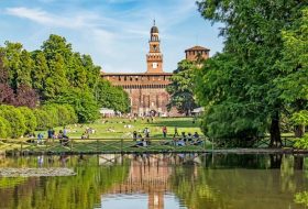 Milano_Parco-Sempione_Lombardia_AdobeStock_115400859_900x500