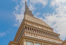 Mole-Antonelliana_Torino_Piemonte_AdobeStock_243304263_900x500