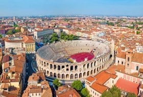 Verona_centro-storico_Veneto_AdobeStock_275906288_900x500