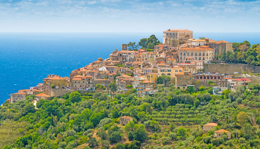 Castellabate_AdobeStock_266981174